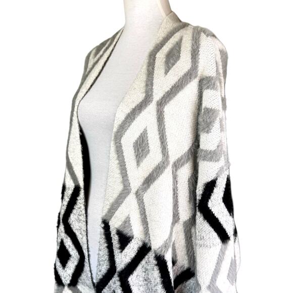 Multiples Gray Black White Three Quarter Sleeve Drop Shoulder Knit Open Cardigan - Picture 5 of 12